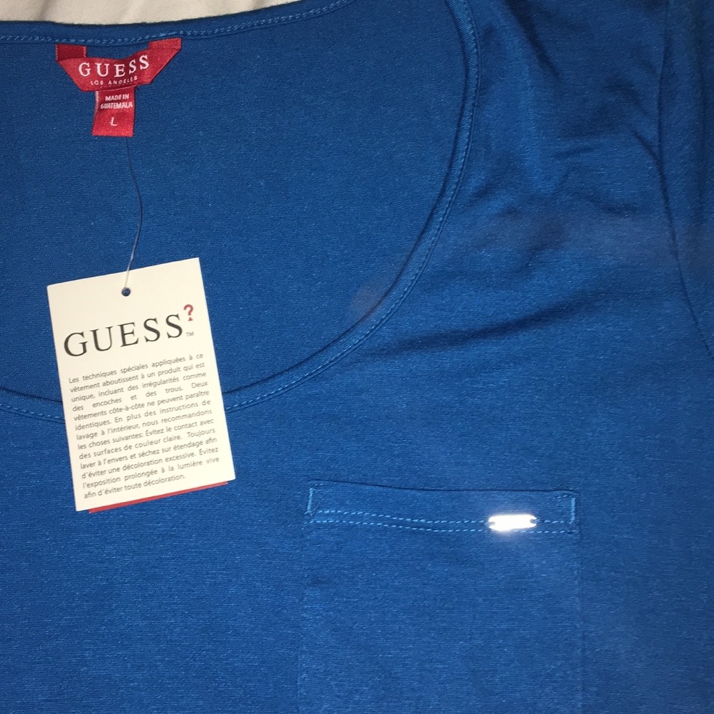 NWT Guess T-Shirt